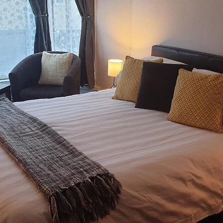 Lockinbar Holiday Apartments เท็นบี ภายนอก รูปภาพ