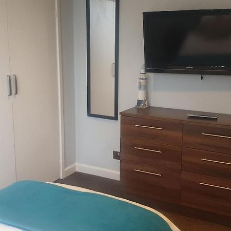 Lockinbar Holiday Apartments เท็นบี ภายนอก รูปภาพ