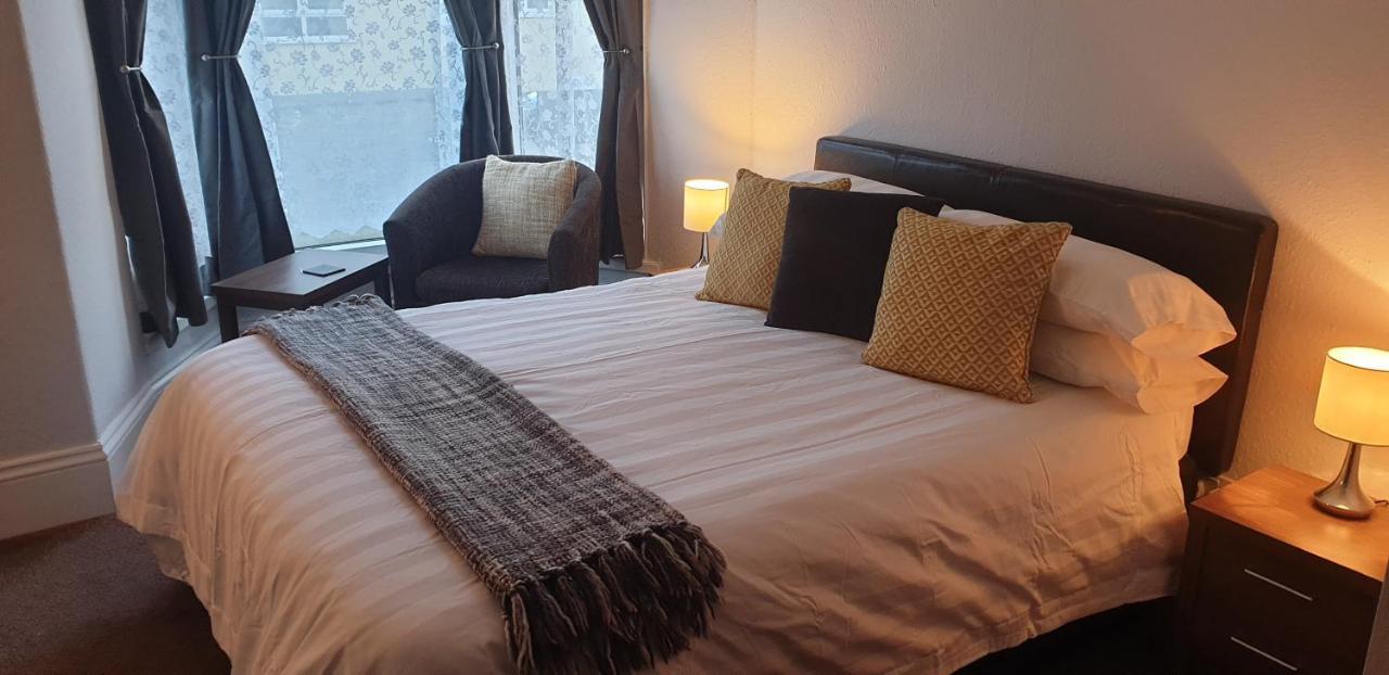 Lockinbar Holiday Apartments เท็นบี ภายนอก รูปภาพ