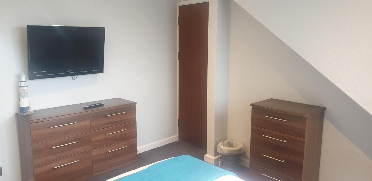 Lockinbar Holiday Apartments เท็นบี ภายนอก รูปภาพ