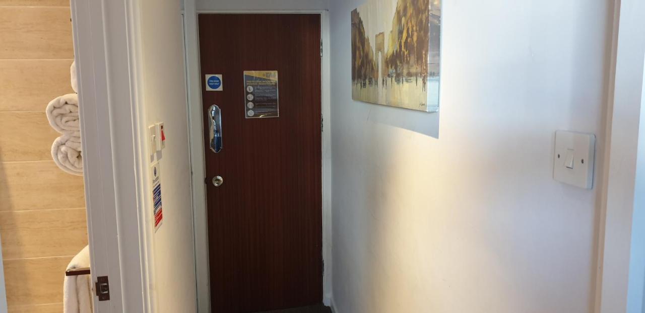 Lockinbar Holiday Apartments เท็นบี ภายนอก รูปภาพ