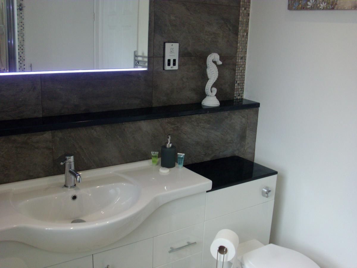 Lockinbar Holiday Apartments เท็นบี ภายนอก รูปภาพ