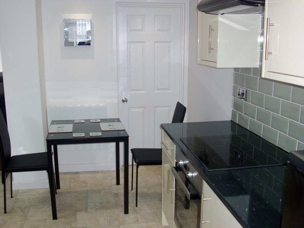 Lockinbar Holiday Apartments เท็นบี ภายนอก รูปภาพ
